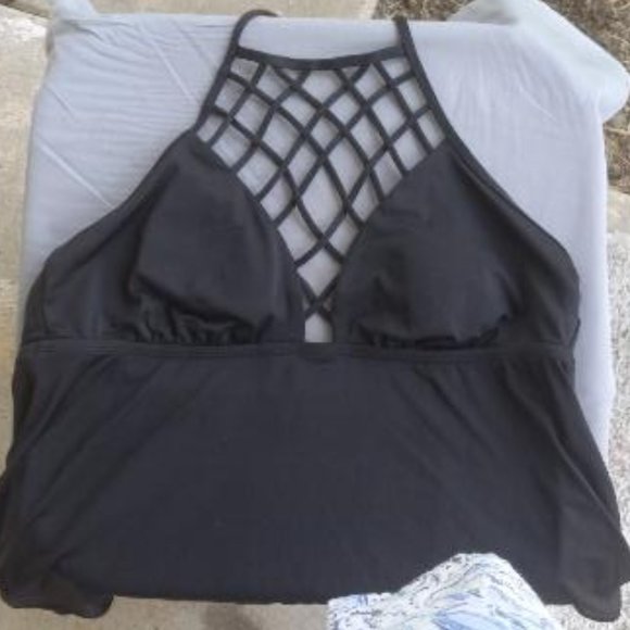 Fishnet neckline halter swim top - Picture 2 of 4